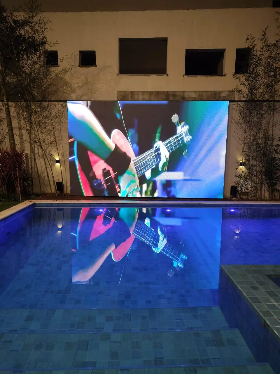 TV Smart Collor Outdoor - Painel de LED para área externa